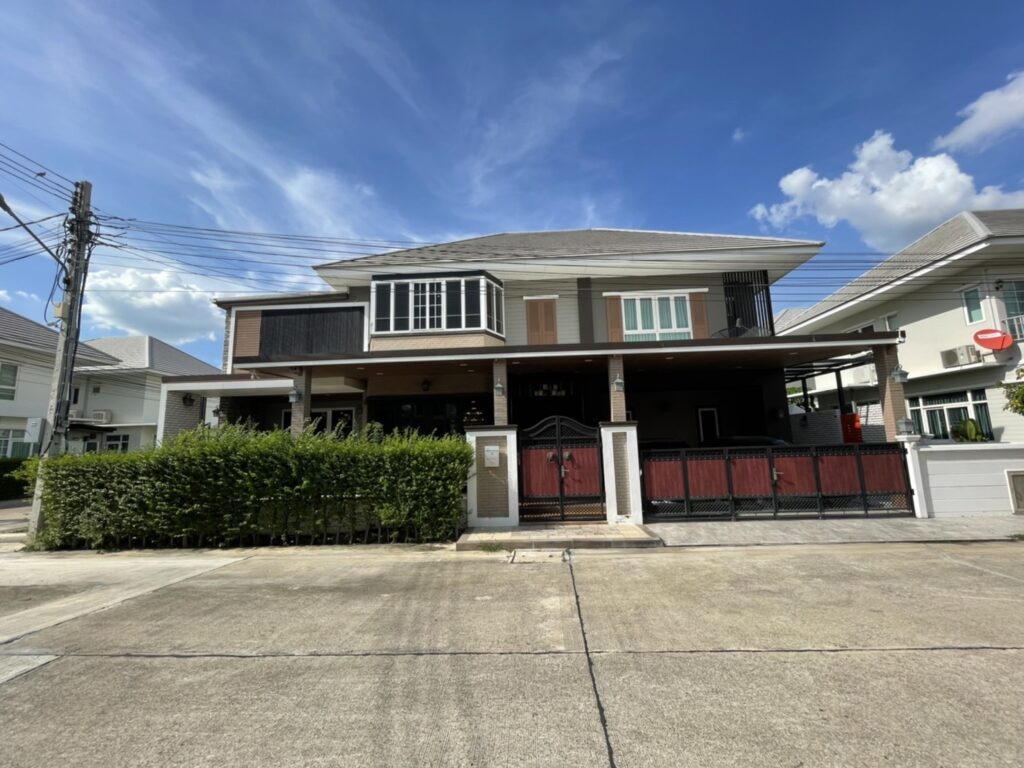 ขายบ้านเดี่ยวหัวมุม คุณาลัย ซิมโฟนี บางบัวทอง บ้านแบบใหญ่ที่สุดในโครงการ 5 ห้องนอน พร้อมอยู่ เหมาะกับครอบครัวใหญ่ / 3 Generation
